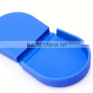 Convenient Fashion Round Silicone Coin Purse Wallet thumbnail-1