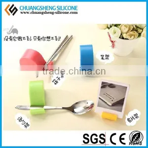 Factory Price Elephant Shape Silicone Cell Phone Stand thumbnail-4