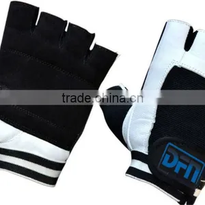 Weight Lifting Gloves thumbnail-1