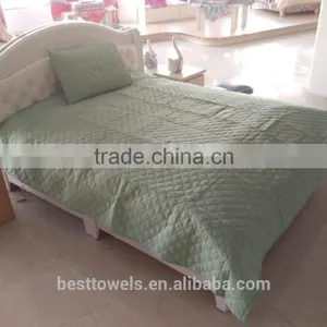Hot Selling 100%polyester Embossed Luxury Bedspread thumbnail-1