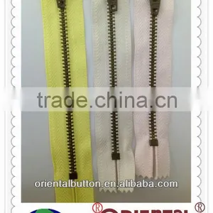 High Quality/The Fashion Metal Teeth Dyeable Tape KCC Zipper thumbnail-1