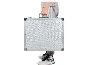 Q8R Handheld Smart Laser Marking Machine thumbnail-4