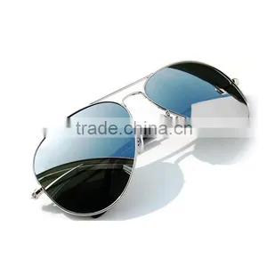 Fashionable Sunglasses for Men Women OEM thumbnail-5
