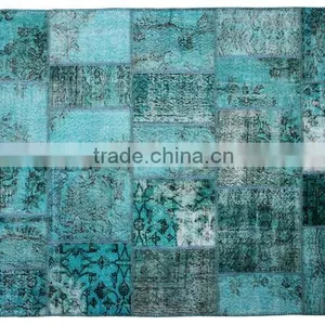 Handmade Turquoise Patchwork Rug (94.5x66.9 Inch) thumbnail-1