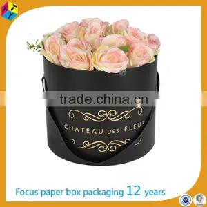 Decorative Cardboard With Ribbon Flowers in Hat Box thumbnail-4