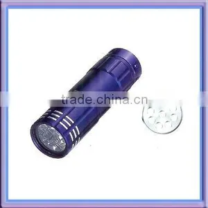 9 LED Aluminum Flashlight thumbnail-1