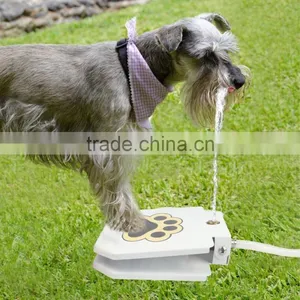 2016 Factory Wholesale New Dog Supplies Upgrade Pet Step Spray Doggie Dog Cat Paw Water Fountain Feeder Drinking Spring Pedal Pe thumbnail-1