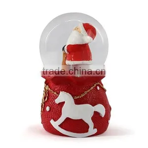 Resin Snow Globe Souvenir Snow Globe With Bag Base thumbnail-3