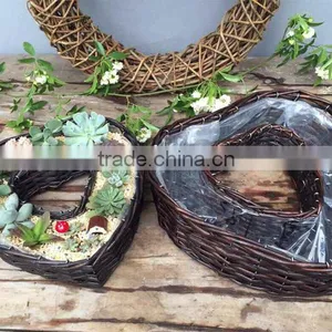Handmade Wicker Basket Heart-shaped Retro Pastoral Desktop Simulation Flower Planting Pot Plants Meat Storage Basket thumbnail-2