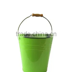 2015 Galvanized Tubs and Buckets thumbnail-3