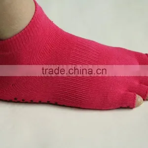 Five Toe Yoga Pilates Non Slip Socks thumbnail-5