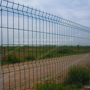 Welded Wire Mesh Fence thumbnail-2