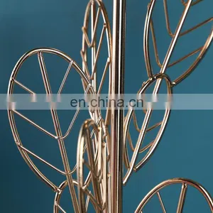 European Modern Design Creative Leaf Shape Iron Material Luxury Gold Table Lamps for Hotel Home Decor thumbnail-4