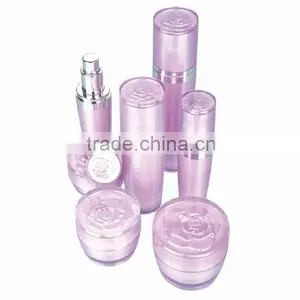 Flower Tapered Shape Acrylic Lotion Pump Bottle thumbnail-1