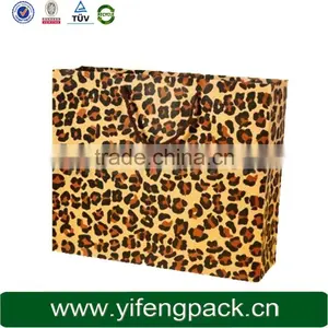 Customized High Quality And Fancy Printed Christmas Paper Gift Bag With Handles thumbnail-2