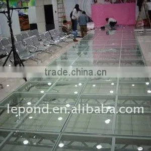 High Quality Glass Stage for T-Show thumbnail-1