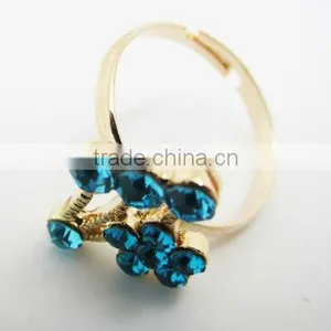 Fashion Rhinestone Flower Rings,Finger Ring for Women,2013 New Design Rings thumbnail-1