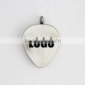 Silver Alloy Guitar Pickers Necklace For Man thumbnail-2