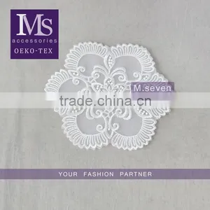 Wholesale White Color Flower Appliques Embroidery Patch for Ladies Dress thumbnail-1