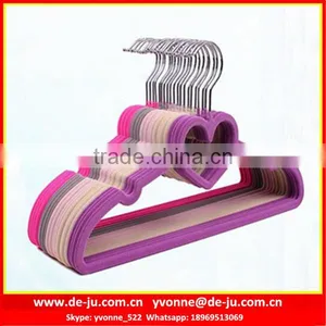 Heart Shape Indoor Flocked Cloth Hanger thumbnail-1