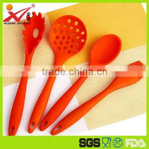 Factory Price New Style High Quality Silicone Kitchenware 3-pc Set thumbnail-1