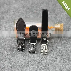 Customized Wholesale High Quality Leather Zipper Slider thumbnail-3