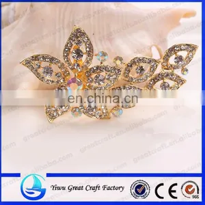 Wholesale Fashion Temperament Types of High-end Women's Crystal Brooch Bouquets of Flowers Yellow Color Crystal Brooch thumbnail-1