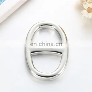 Simple Design Multifunction Alloy Metal Scarf Buckle Women Silk Scarf Decorations Brooches Pins Wholesale thumbnail-4