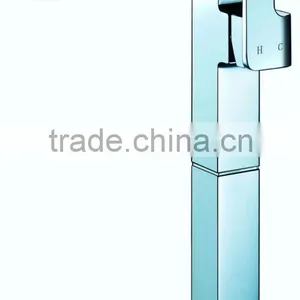8204A New Design Good Quality Brass Deck Mounted Polished Chrome High Bathroom Basin Mixer With Single Handle thumbnail-1