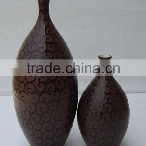 Porcelain Vase thumbnail-1