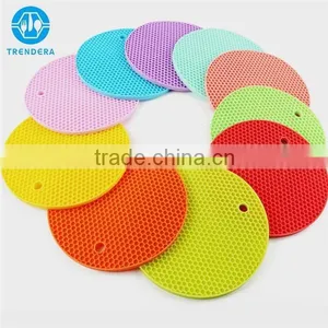 Heat Resistant Dishwasher Safe Silicone Table Mat thumbnail-2