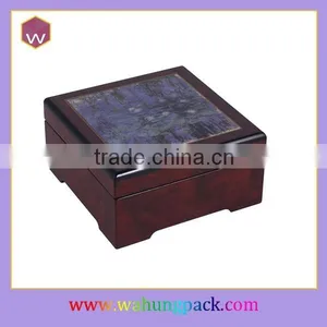 Square Wooden Music Case for Gift Packing Jewelry Hand Cranked Music Box thumbnail-1
