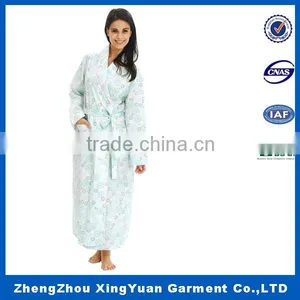 Girls Design Lovely Fashion Hooded and Thickening Coral Fleece /flannel Bathrobe Printed thumbnail-3