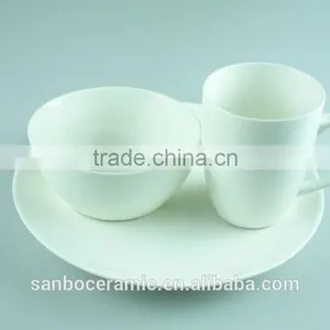 Ceramic White Porcelain Dinnerware Sets 12 Pcs / 16 Pcs Set of Dinner Plate thumbnail-2