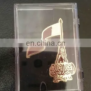 Customized Gold Metal Qatar Flag Lapel Pin With Gift Box thumbnail-1