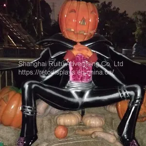HALLOWEEN WINDOW DISPLAY PROPS thumbnail-1