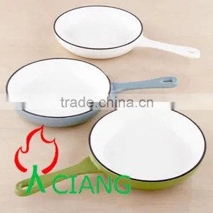 Mini Cast Iron Skillet thumbnail-1