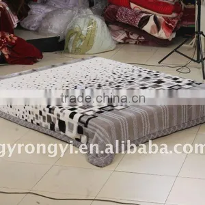 100% Polyester 2 Ply Raschel Blanket With Interweaving thumbnail-1