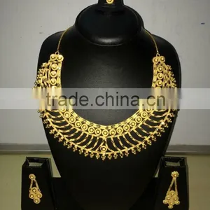 Gold Jewelry thumbnail-1
