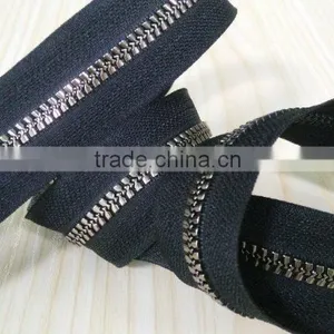 Big Teeth Plastic Zipper thumbnail-5