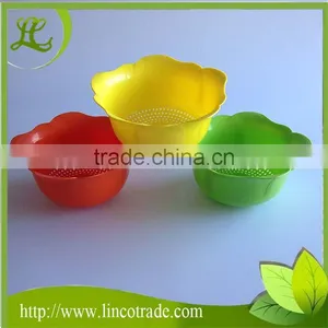 Kitchen Multipurpose Plastic Flower Shape Vegetable Basket thumbnail-1