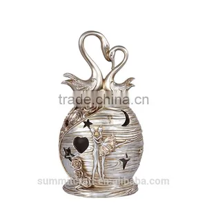 Resin Romantic Swan Figurines Gifts for Newly Married Couple thumbnail-1