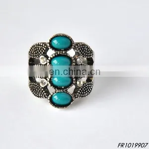Antic Silver Plated Vintage Ring With Turquoise Green Resin Stones thumbnail-1
