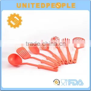 7 Piece Intergrated Nylon Non-Stick Cooking Tool Set thumbnail-1