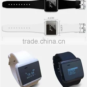 OEM Bluetooth Watch, Most Fashionable Lovers Watch/Wrist Watch / Bluetooth Watch With Vibrate & Caller ID Display thumbnail-1