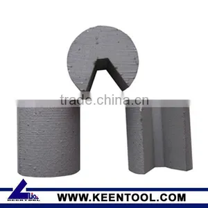 High Cutting Speed Sintered Diamond Segment thumbnail-1