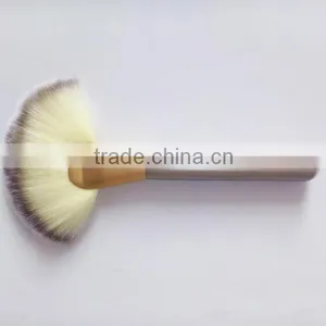 Personalized Custom Logo Makeup Brushes With Packaging thumbnail-2
