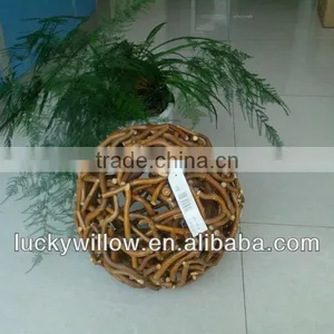 Willow Ball 2013 the Latested New Style /garden Decoration Ball thumbnail-1