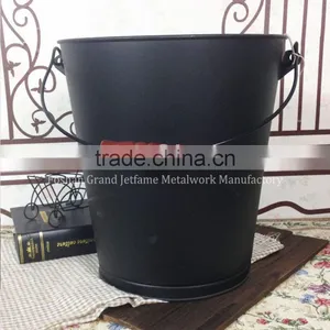 Firepalce Heat Insulation Coal Buckets Metal Coal Buckets With Wooden Handle thumbnail-1