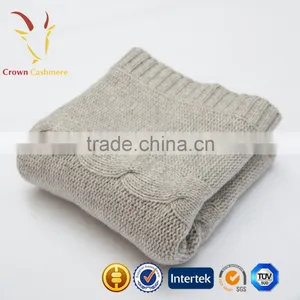 High Quality Solid Cabke Knit Baby Blanket For Winter thumbnail-4